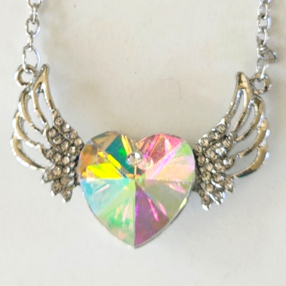 💖 Eternal Winged Heart Necklace